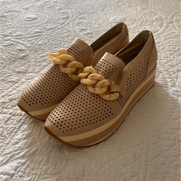 Dolce Vita Shoes - Dolce Vita Women's Jhenee Perforated Sneaker